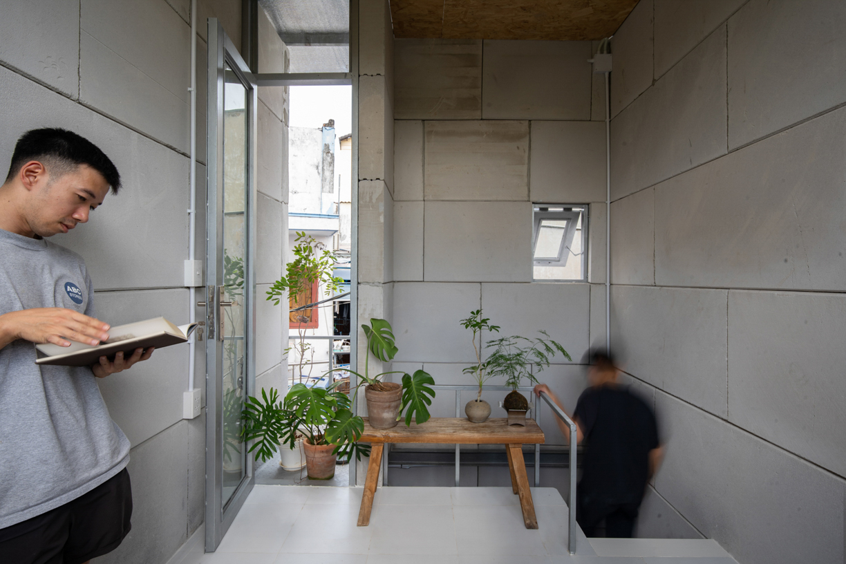 11M2 HOUSE