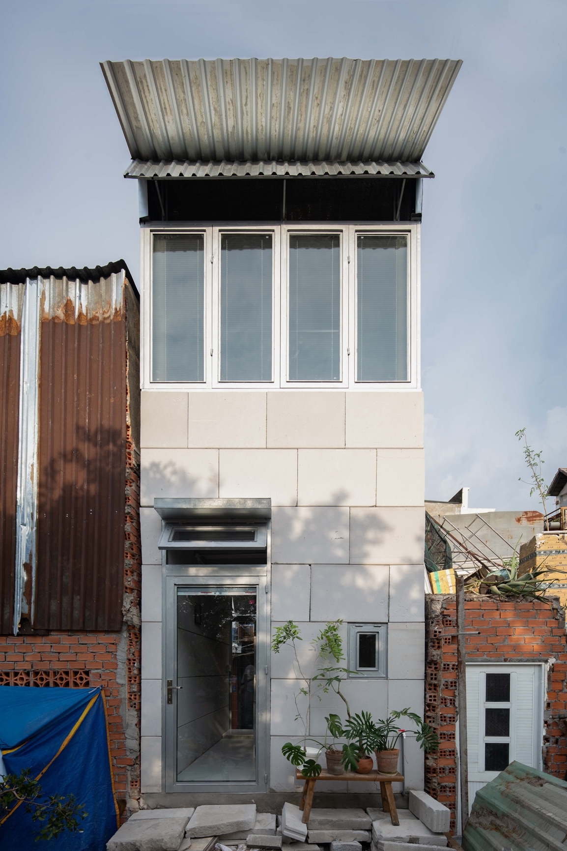 11M2 HOUSE