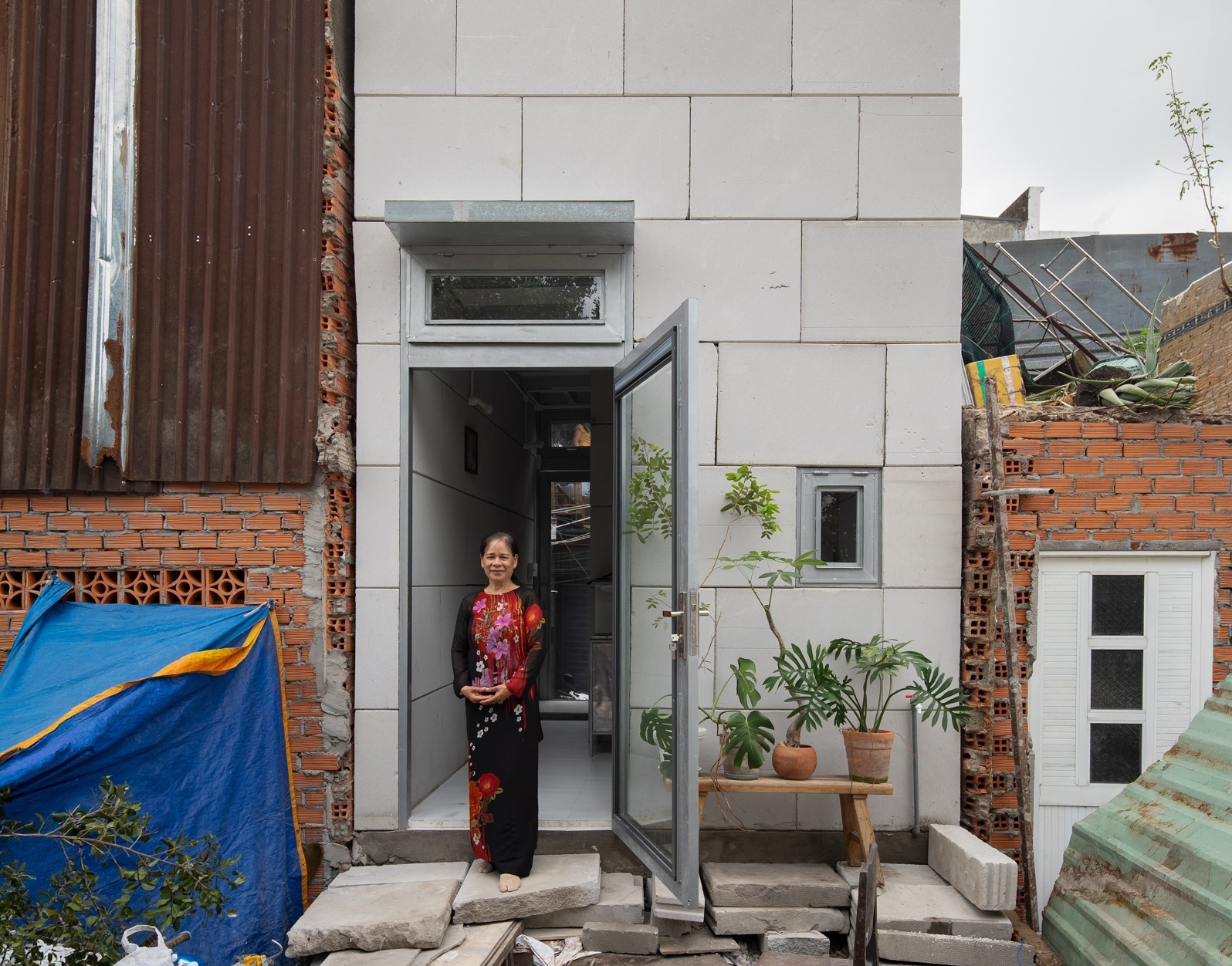 11M2 HOUSE