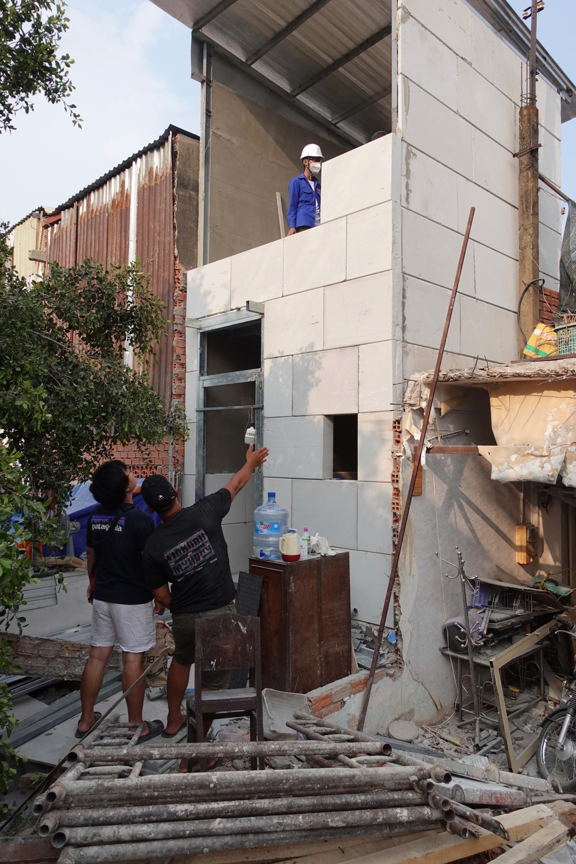 11M2 HOUSE