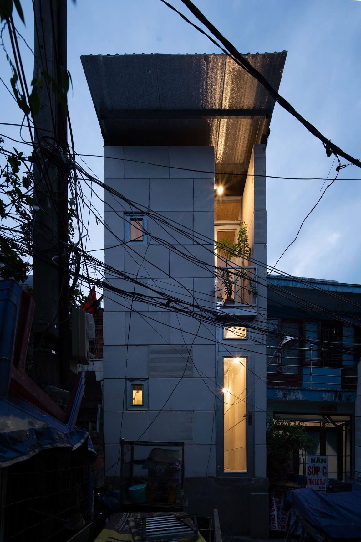 11M2 HOUSE