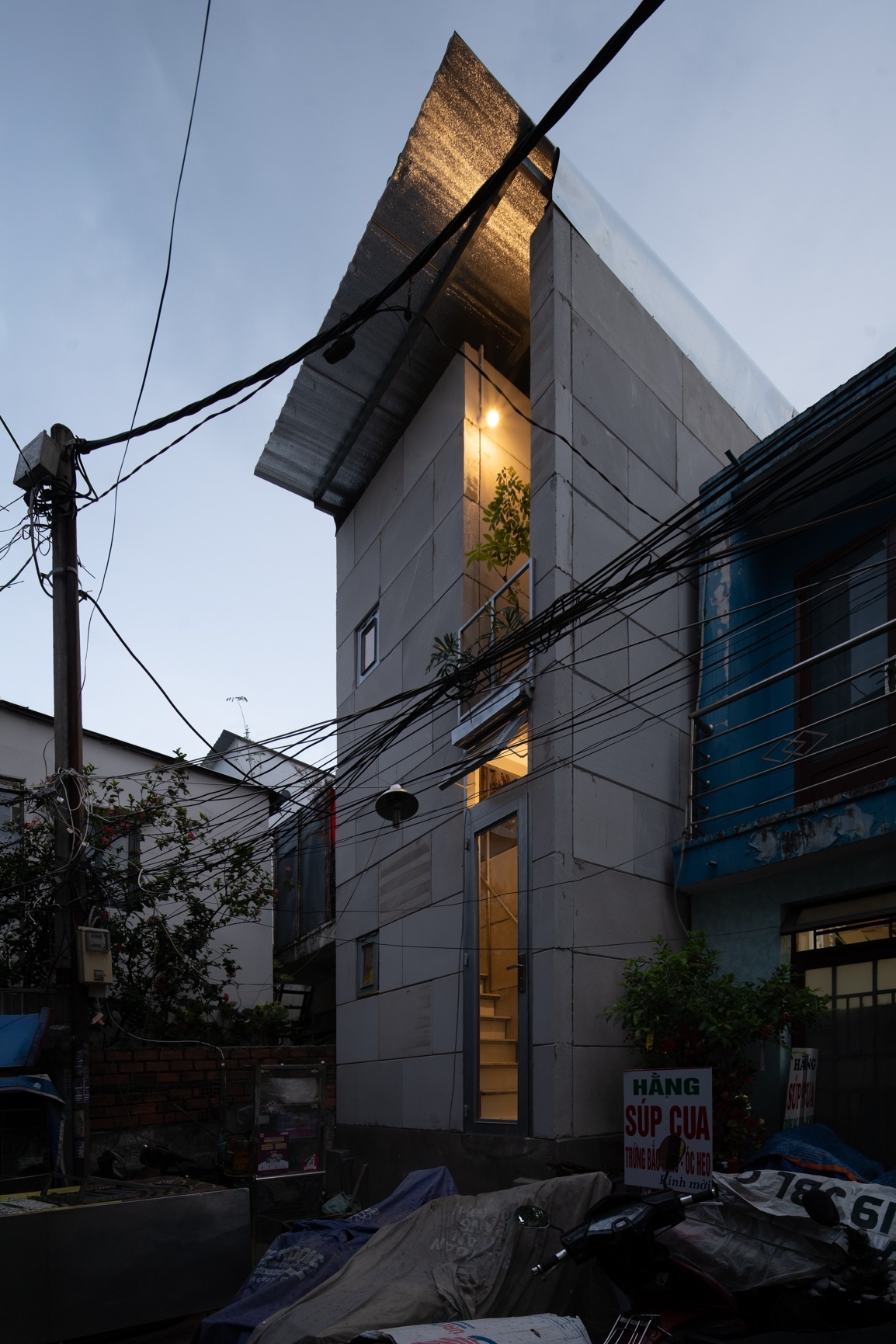11M2 HOUSE